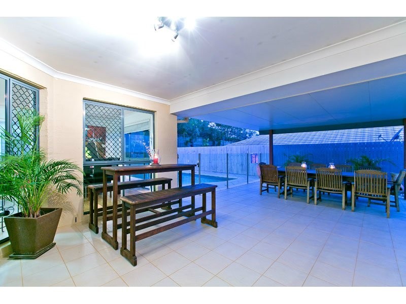 43 Aquila Street, Redland Bay QLD 4165