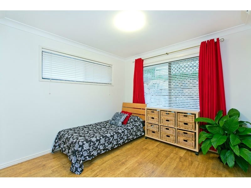 43 Aquila Street, Redland Bay QLD 4165