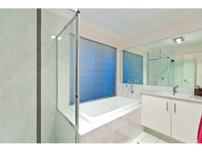 43 Aquila Street, Redland Bay QLD 4165