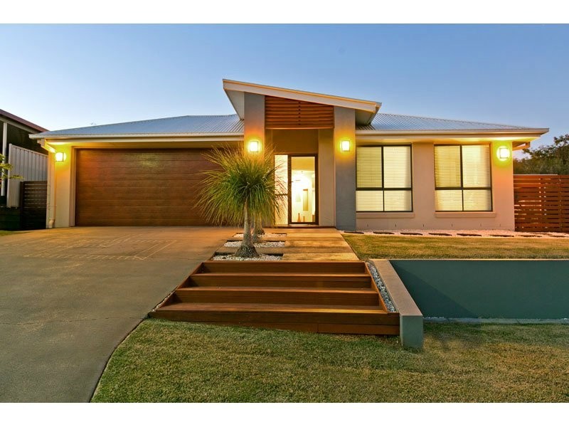 43 Aquila Street, Redland Bay QLD 4165