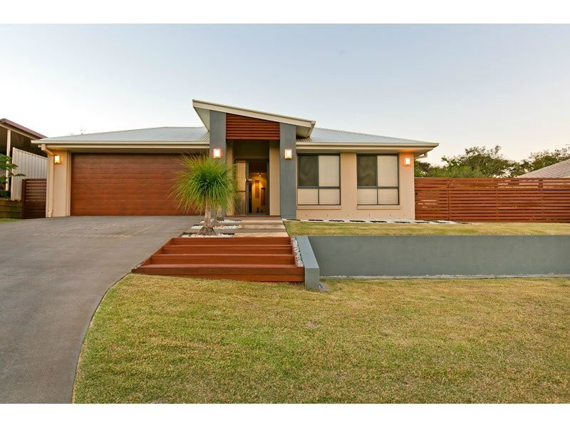 43 Aquila Street, Redland Bay QLD 4165