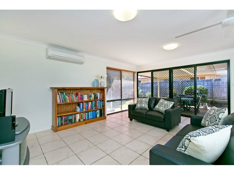 11 Burkett Crescent, Victoria Point QLD 4165