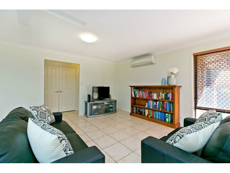 11 Burkett Crescent, Victoria Point QLD 4165