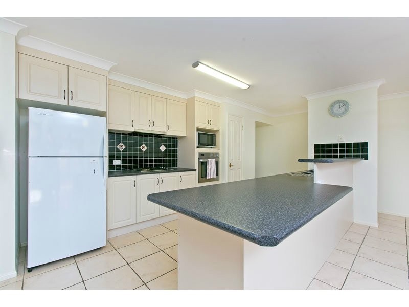 11 Burkett Crescent, Victoria Point QLD 4165