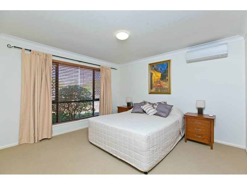 11 Burkett Crescent, Victoria Point QLD 4165