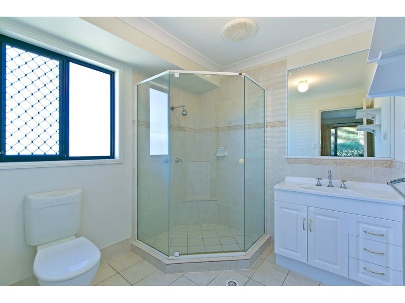 11 Burkett Crescent, Victoria Point QLD 4165