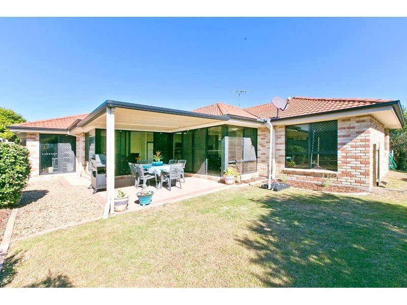 11 Burkett Crescent, Victoria Point QLD 4165