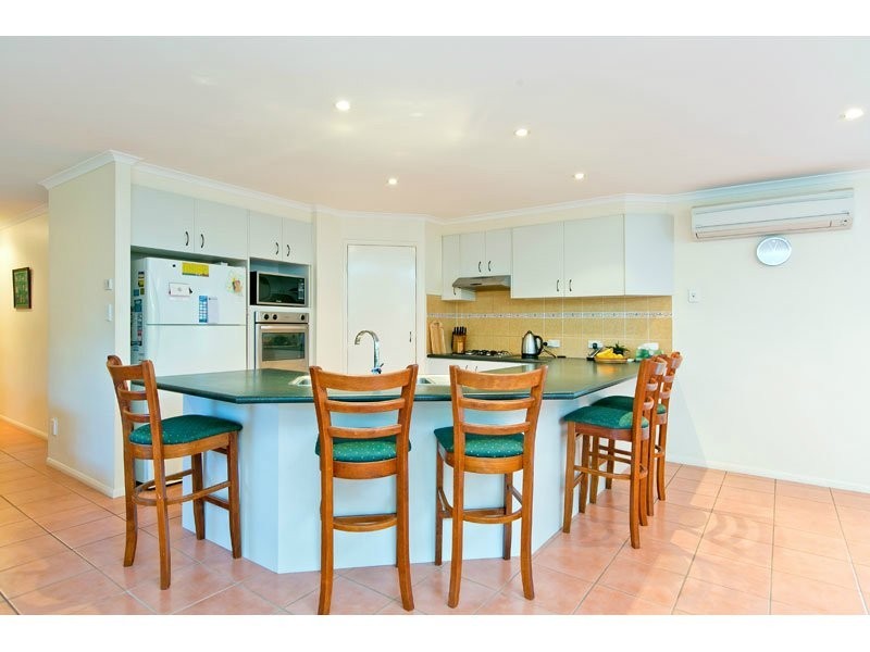 10 Larkspur Street, Redland Bay QLD 4165