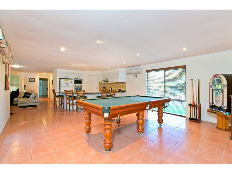 10 Larkspur Street, Redland Bay QLD 4165