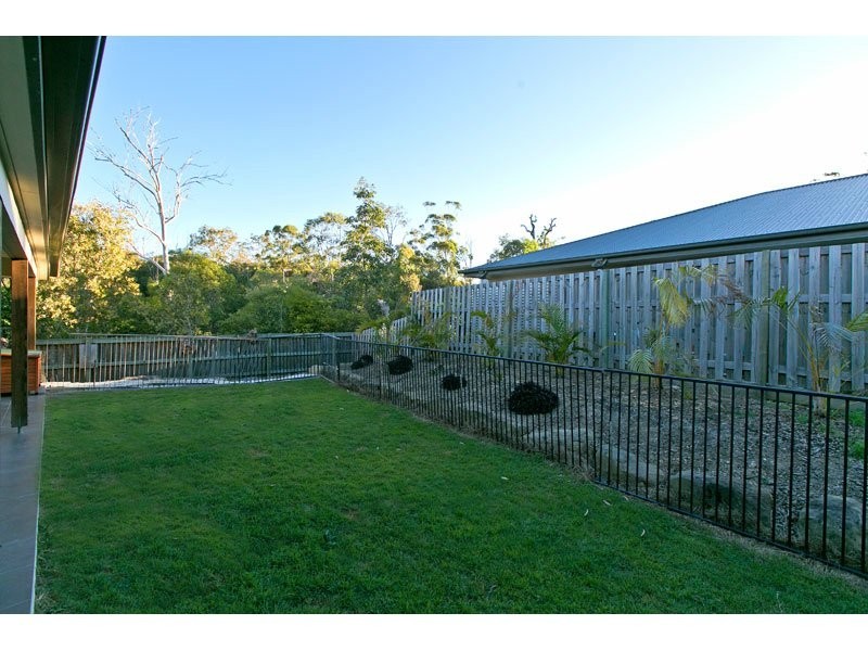 17 Scribbly Gum Place, Mount Cotton QLD 4165
