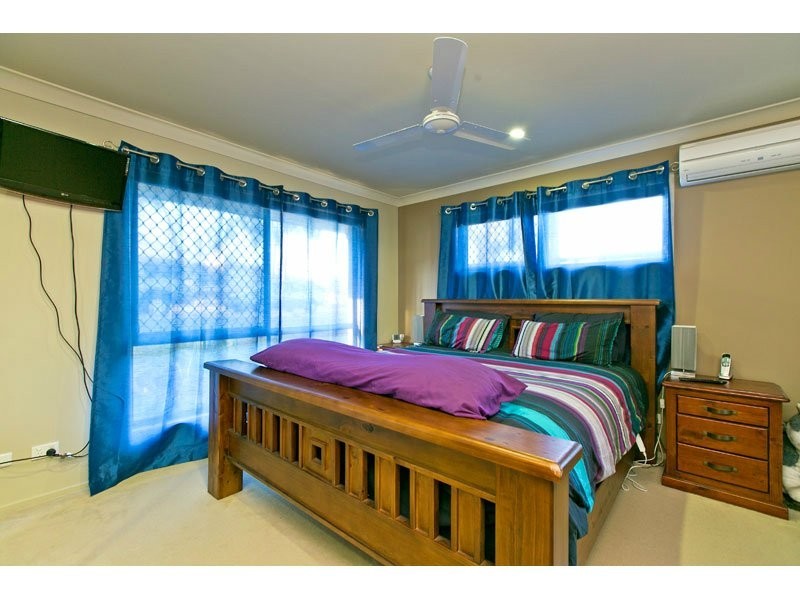 17 Scribbly Gum Place, Mount Cotton QLD 4165