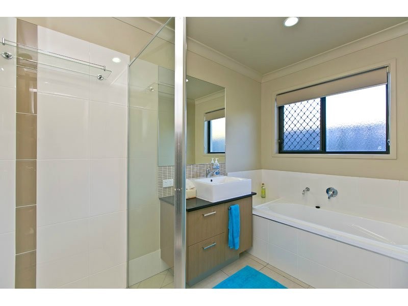 17 Scribbly Gum Place, Mount Cotton QLD 4165