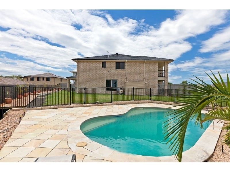 5 Aspen Place, Redland Bay QLD 4165