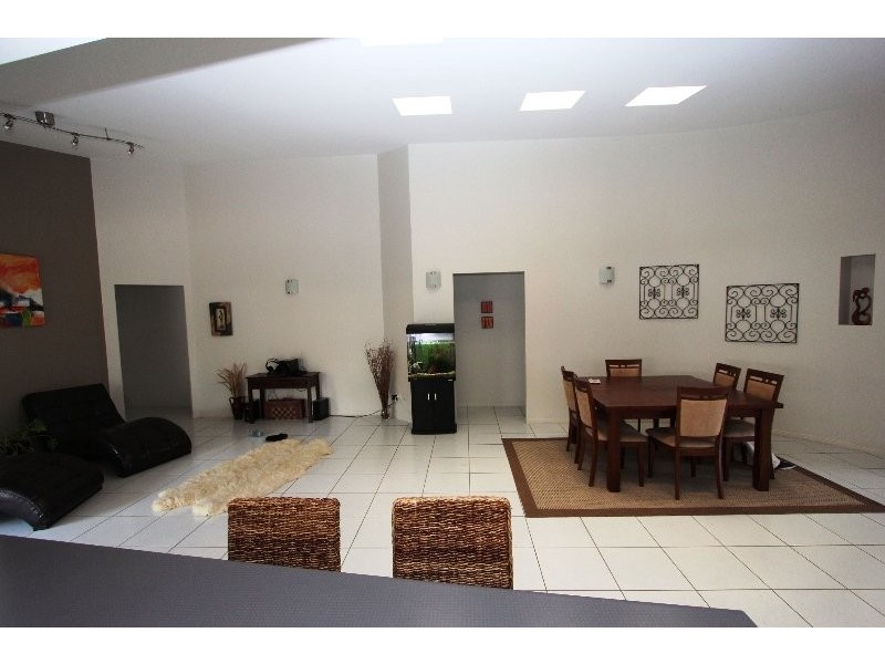 2 Zeus Court, Cleveland QLD 4163