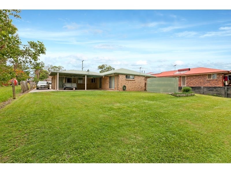 53 Muriel St, Redland Bay QLD 4165