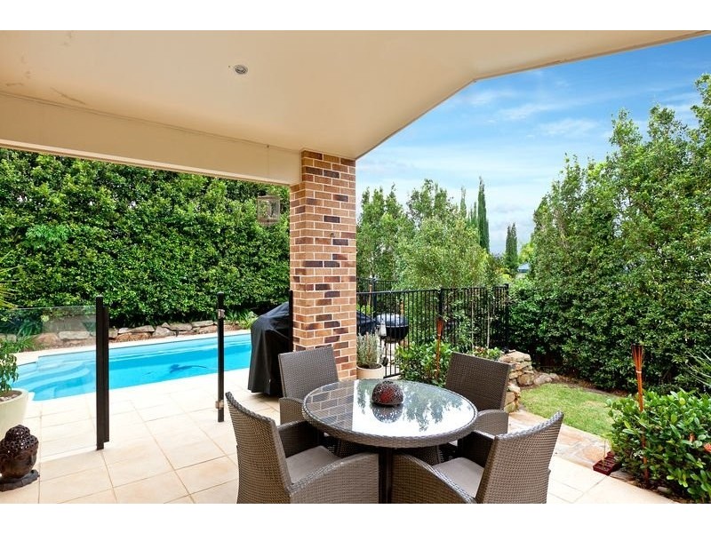 18 Keirnan Street, Redland Bay QLD 4165