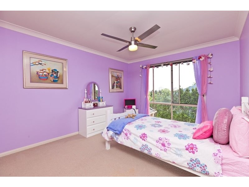 18 Keirnan Street, Redland Bay QLD 4165