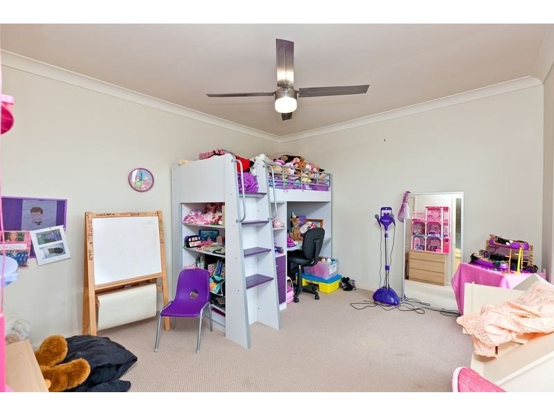 18 Keirnan Street, Redland Bay QLD 4165