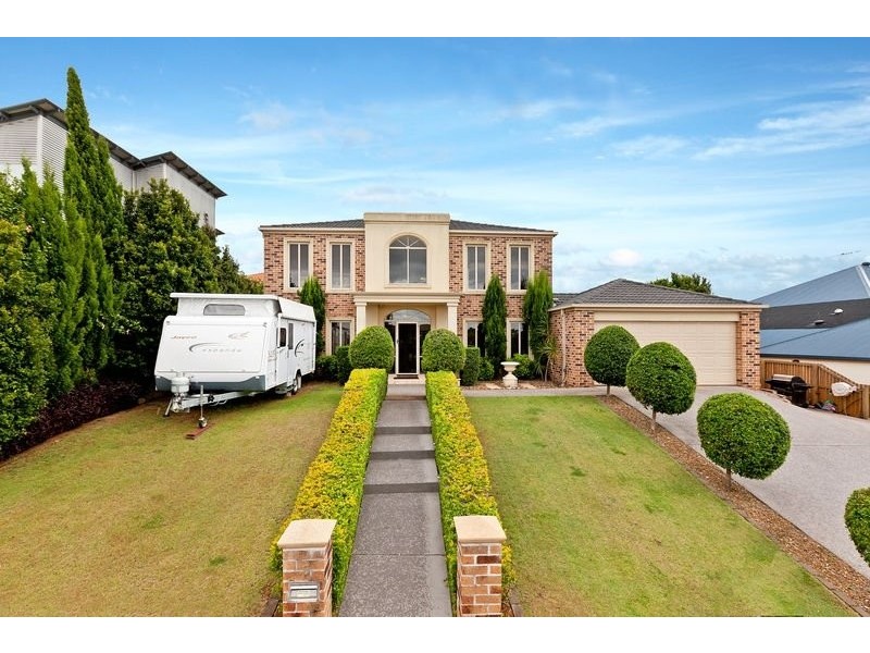 18 Keirnan Street, Redland Bay QLD 4165