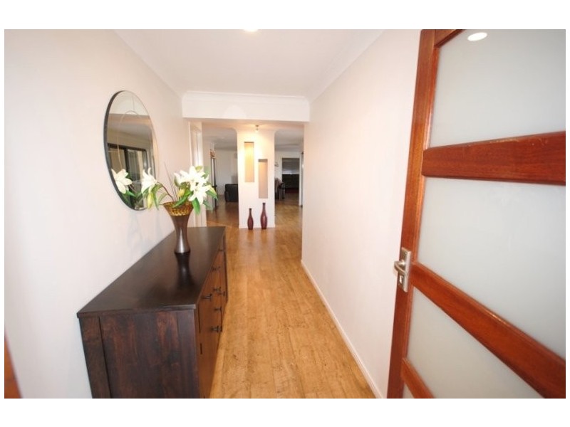 43 Aquila Street, Redland Bay QLD 4165
