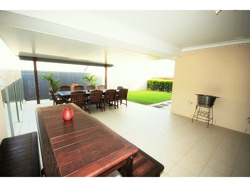 43 Aquila Street, Redland Bay QLD 4165