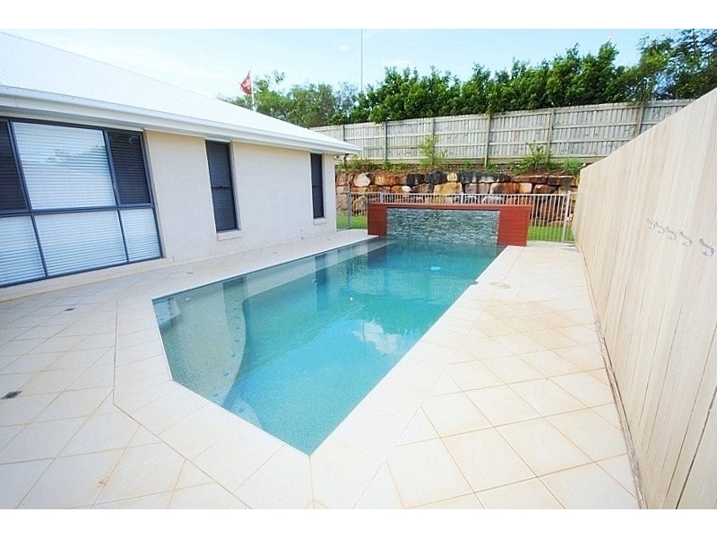 43 Aquila Street, Redland Bay QLD 4165