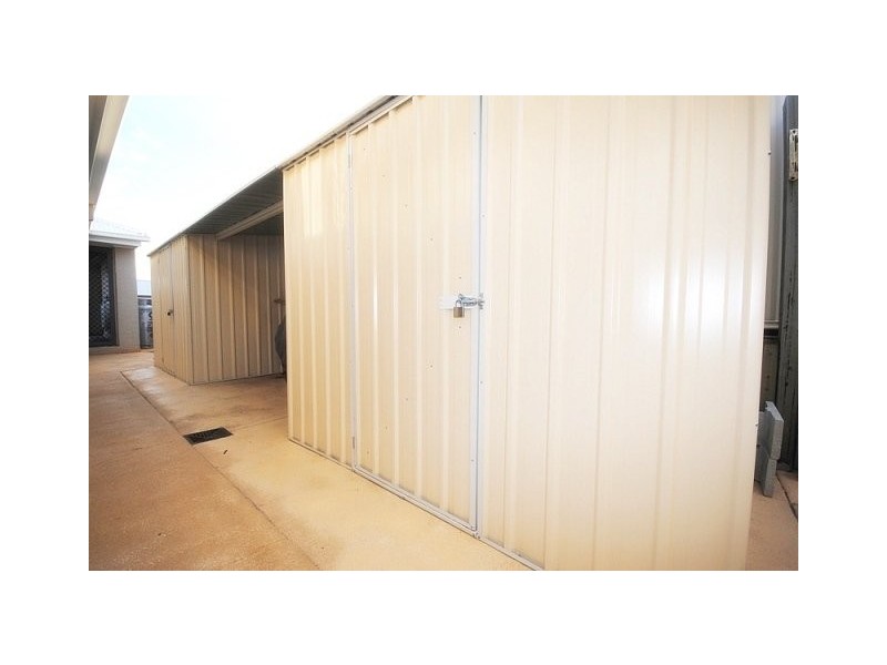 43 Aquila Street, Redland Bay QLD 4165