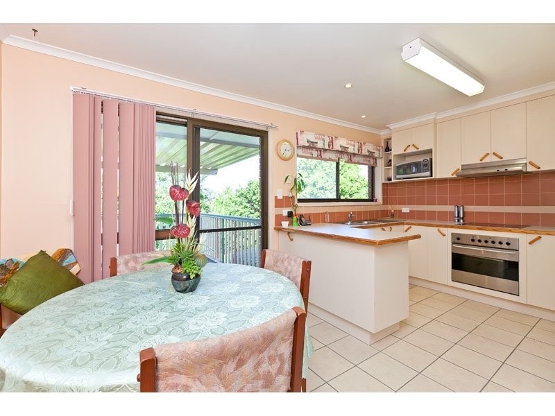 56 Waratah Ave, Victoria Point QLD 4165
