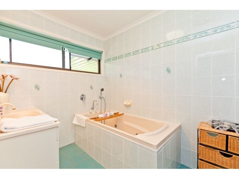 56 Waratah Ave, Victoria Point QLD 4165