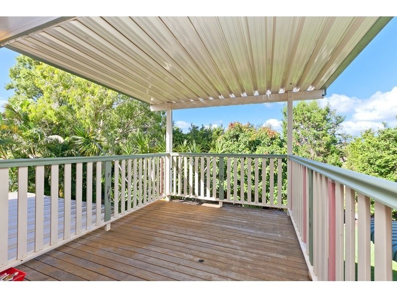 56 Waratah Ave, Victoria Point QLD 4165