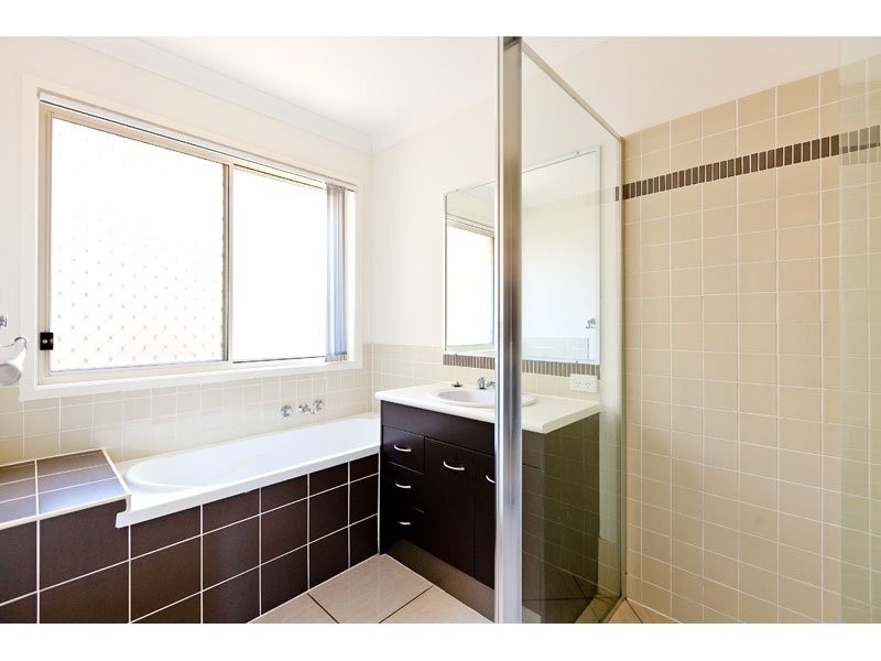 12 Green Place, Redland Bay QLD 4165