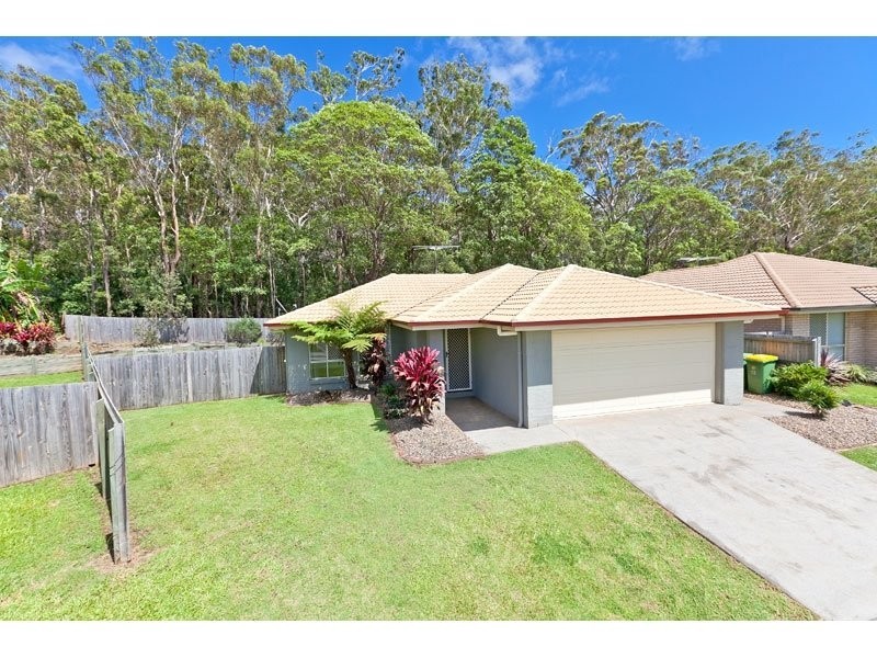 12 Green Place, Redland Bay QLD 4165