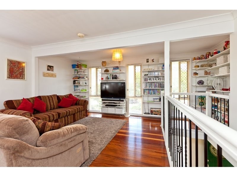 19 Ogilvie St, Alexandra Hills QLD 4161