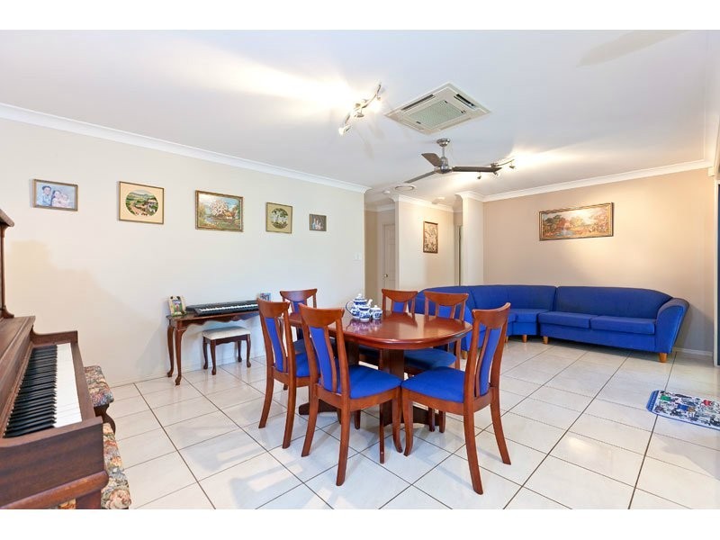 33 Primrose Drive, Thornlands QLD 4164