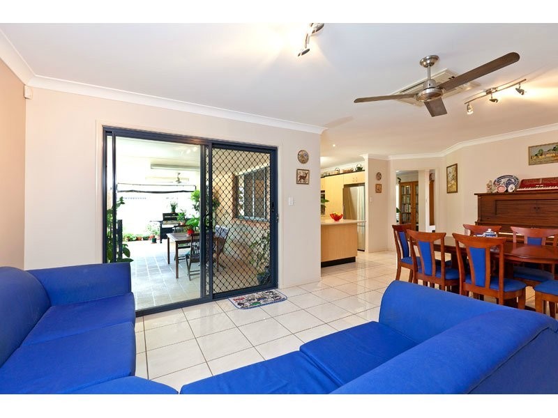 33 Primrose Drive, Thornlands QLD 4164