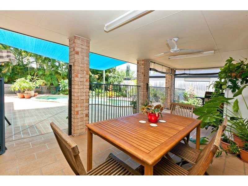 33 Primrose Drive, Thornlands QLD 4164