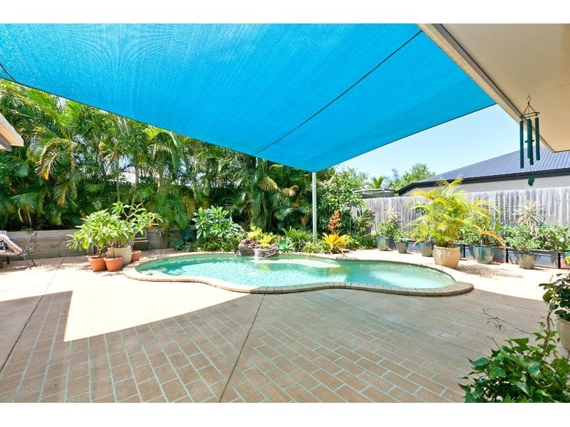 33 Primrose Drive, Thornlands QLD 4164