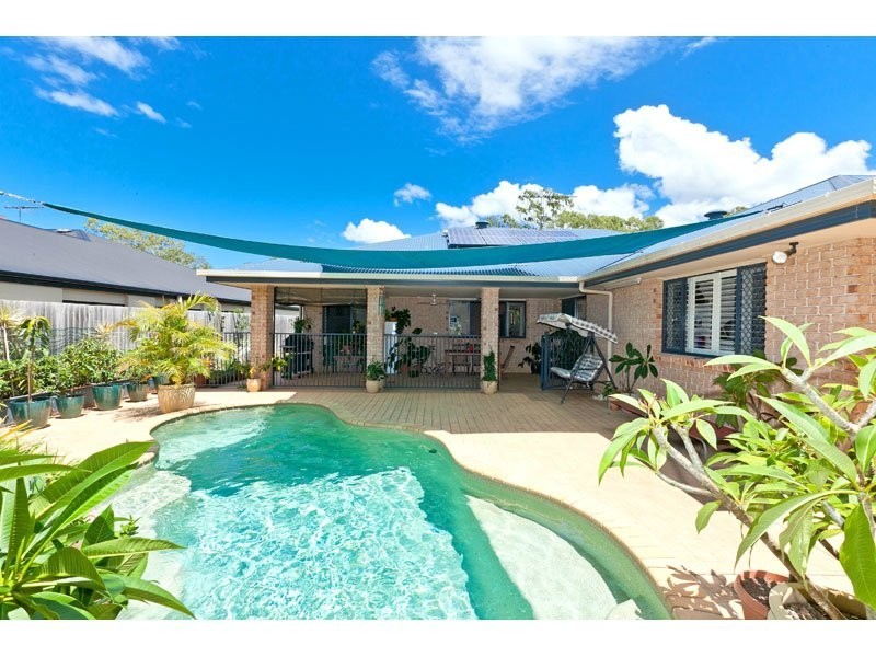 33 Primrose Drive, Thornlands QLD 4164
