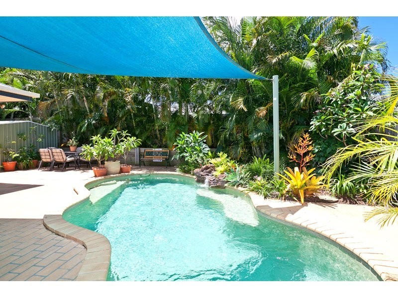 33 Primrose Drive, Thornlands QLD 4164