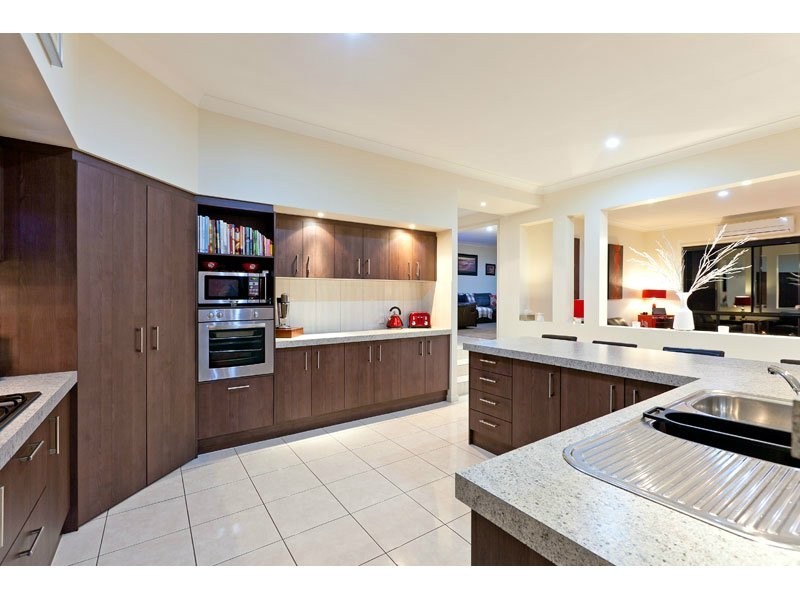 11 Village Drive, Mount Cotton QLD 4165