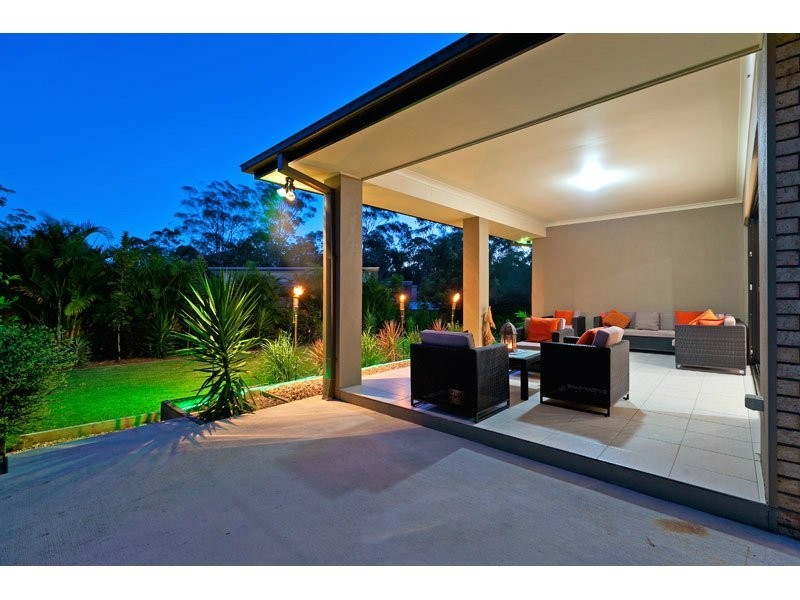 11 Village Drive, Mount Cotton QLD 4165