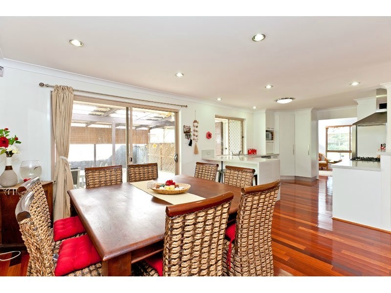 5 Honeysuckle Court, Victoria Point QLD 4165