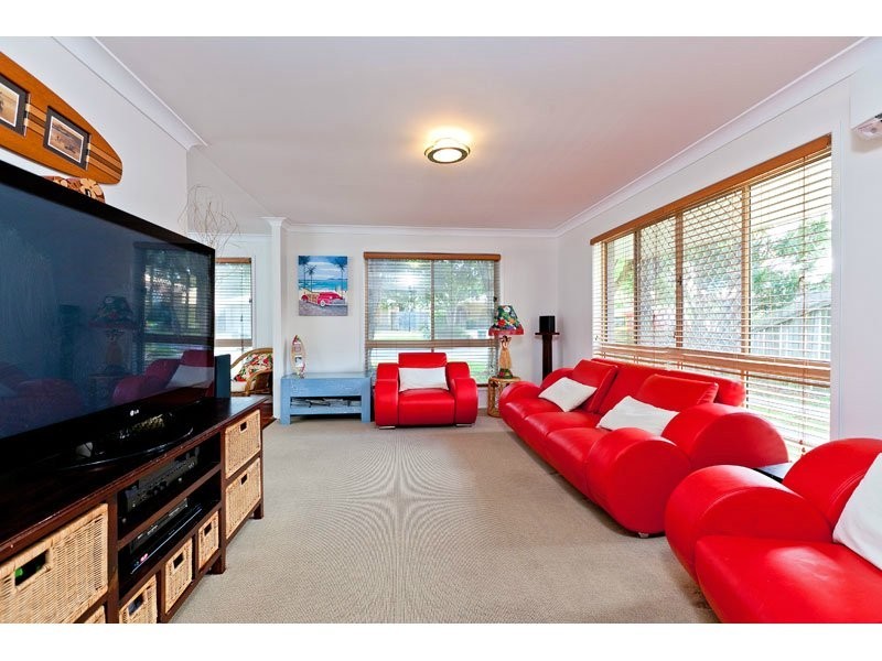 5 Honeysuckle Court, Victoria Point QLD 4165