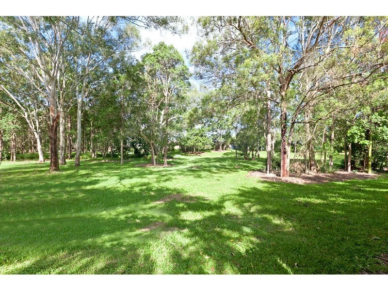 5 Honeysuckle Court, Victoria Point QLD 4165