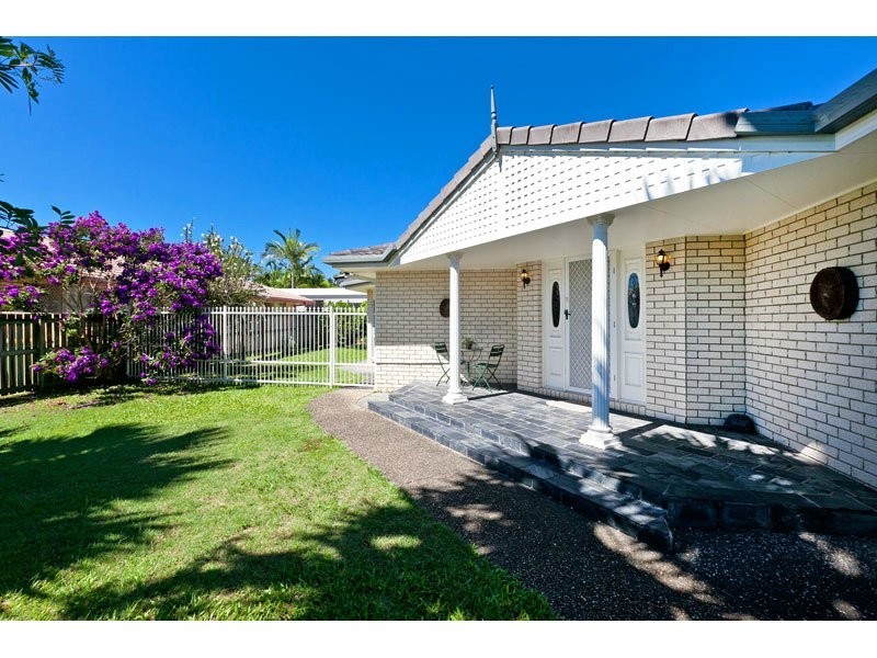 5 Cresthill Street, Birkdale QLD 4159