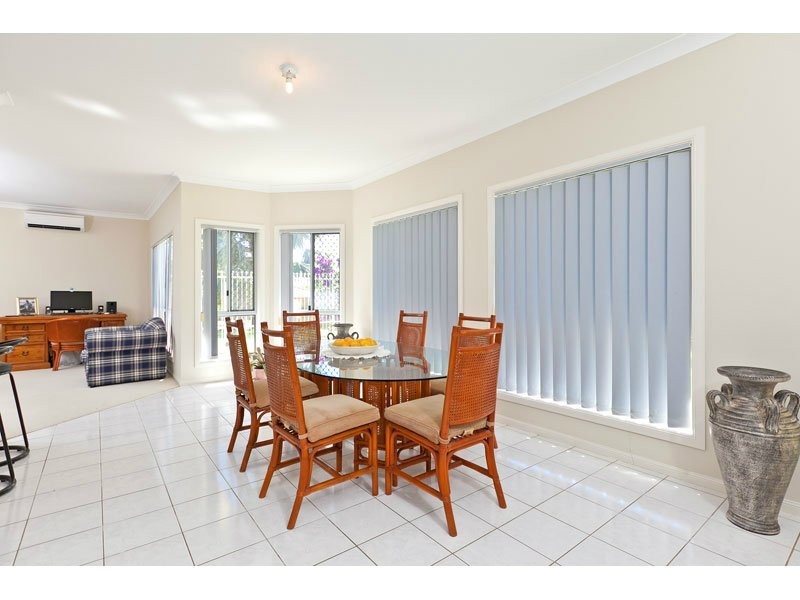 5 Cresthill Street, Birkdale QLD 4159