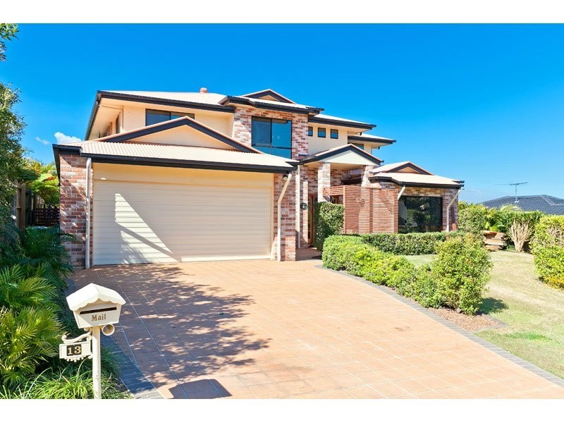 13 Lindeman Place, Redland Bay QLD 4165
