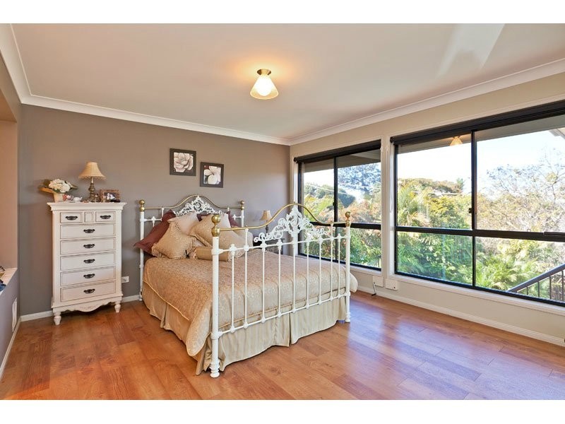13 Lindeman Place, Redland Bay QLD 4165