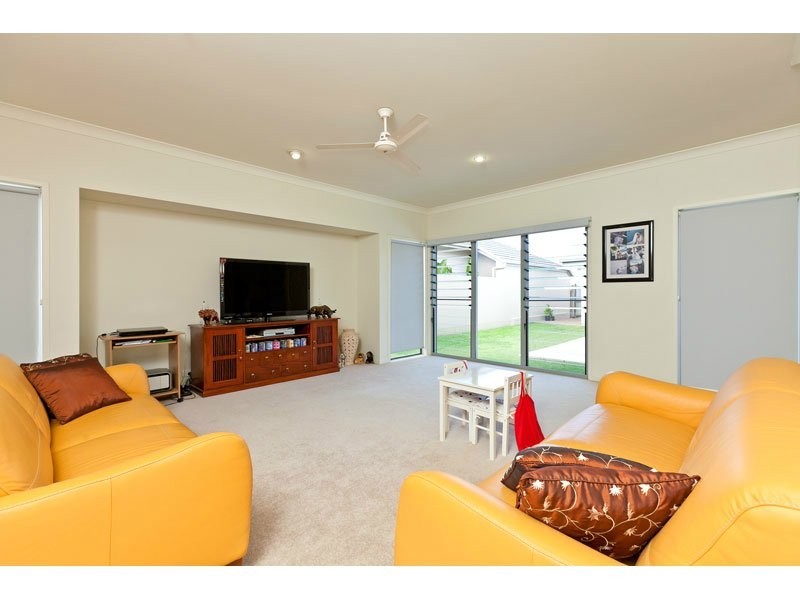 46 Mossvale Drive, Wakerley QLD 4154