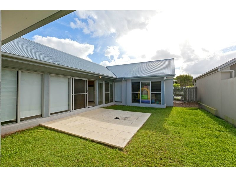 46 Mossvale Drive, Wakerley QLD 4154